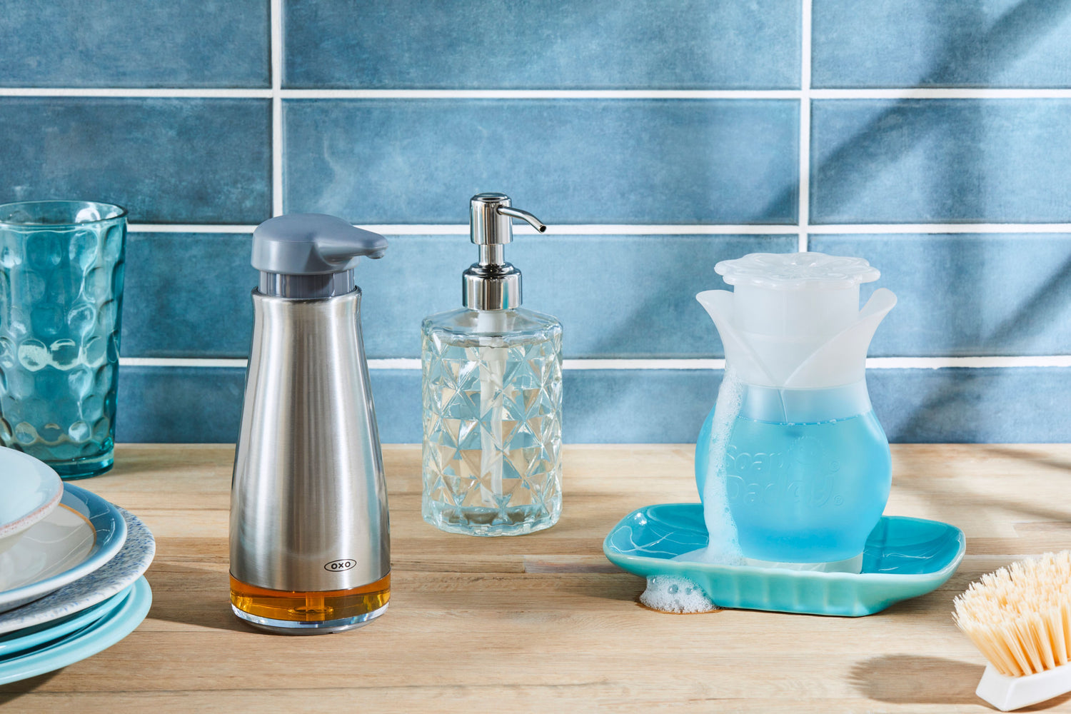 Soap dispensers & dishes